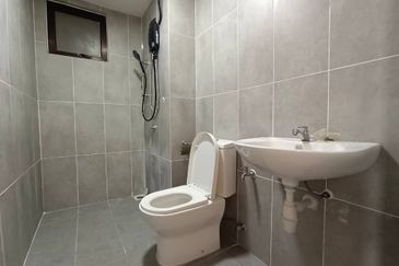 Avia Plus Apartment, Bandar Country Homes