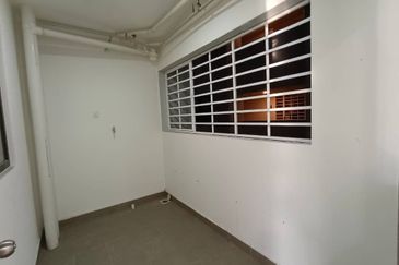 Avia Plus Apartment, Bandar Country Homes