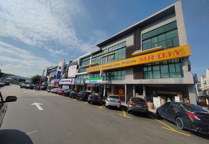 Avenue 3 @Medan Puteri