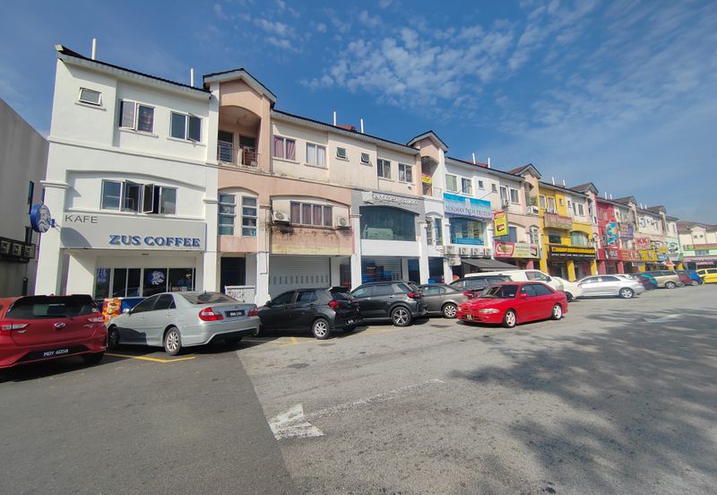 Avenue 3 @Medan Puteri