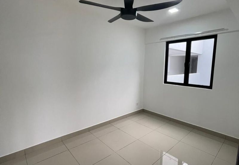 Avia Plus Apartment, Bandar Country Homes