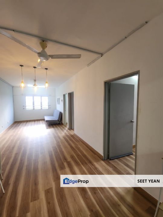 Renovated Unit Desa Mas Apartment Bandar Country Homes Rawang For Sale , Selangor, Rawang