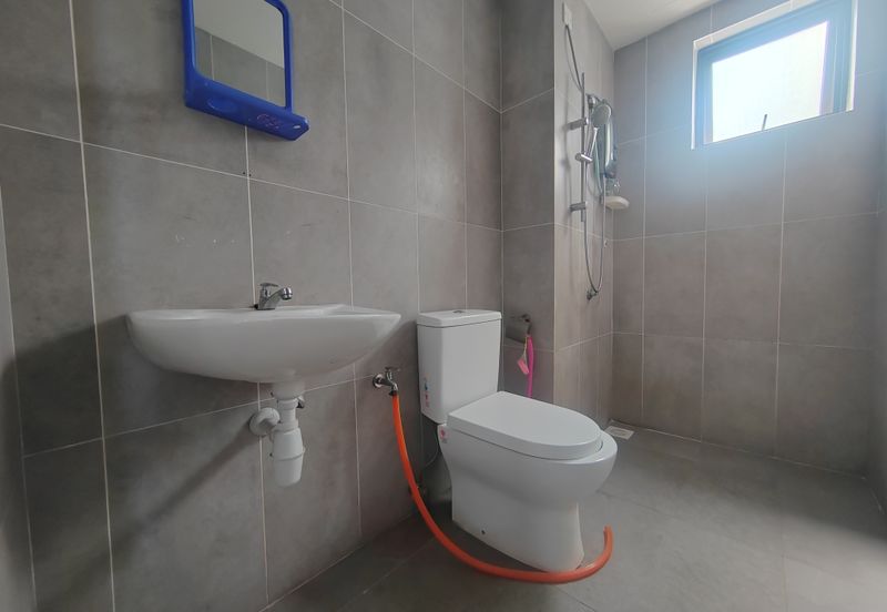 Avia Plus Apartment, Bandar Country Homes