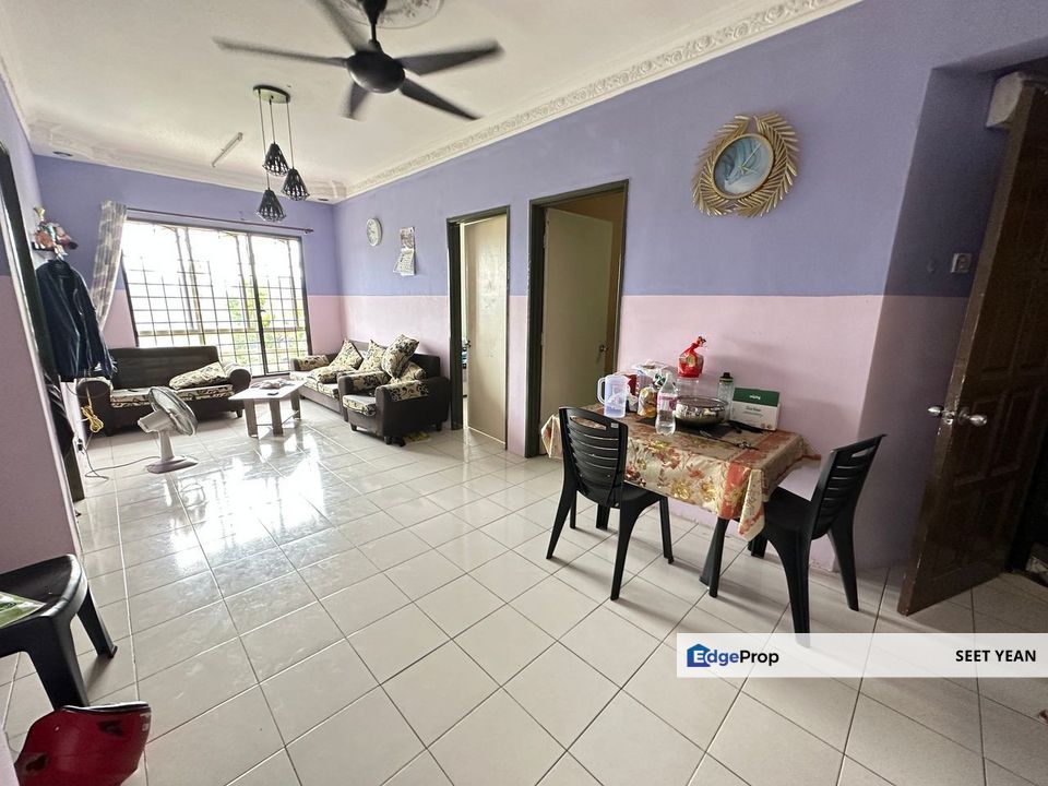 Raya Apartment Bandar Country Homes Rawang For Sale , Selangor, Rawang