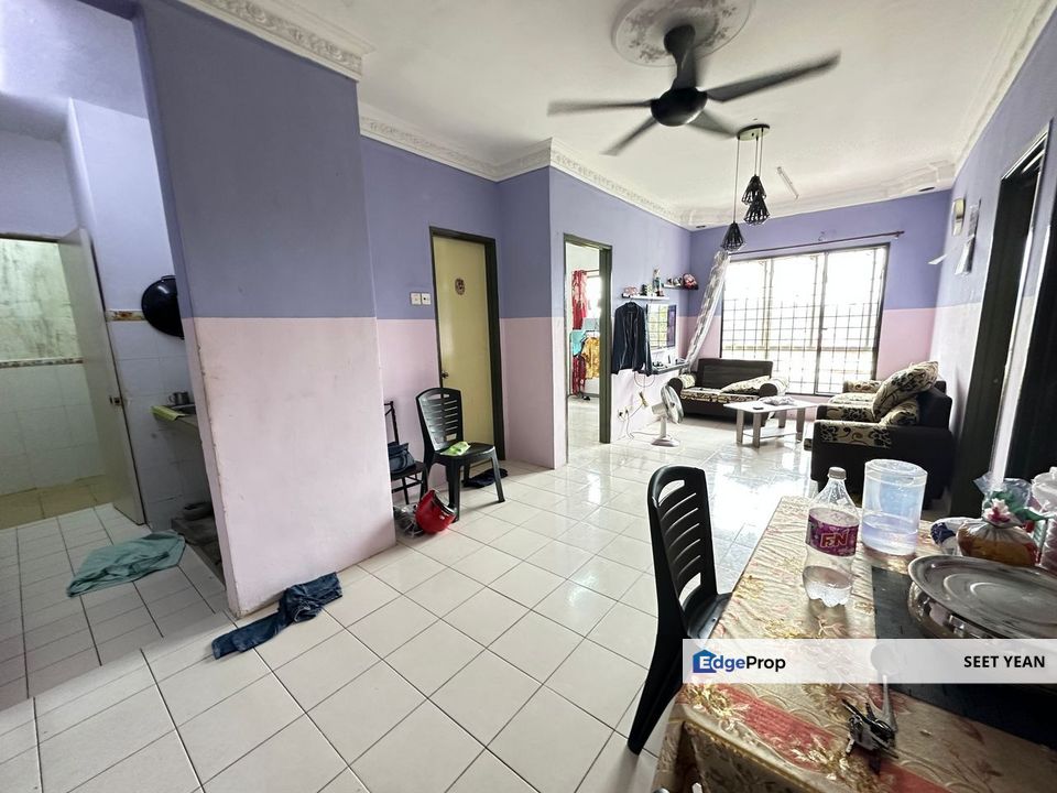 Raya Apartment Bandar Country Homes Rawang For Sale , Selangor, Rawang