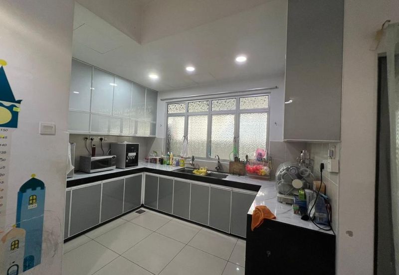 Jalan Kota Emerald 1/8