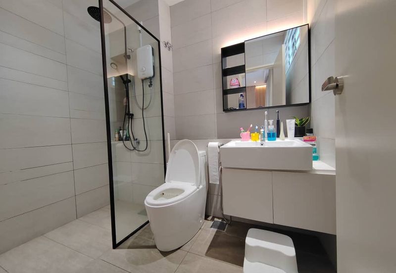 Jalan Kota Emerald 1/9