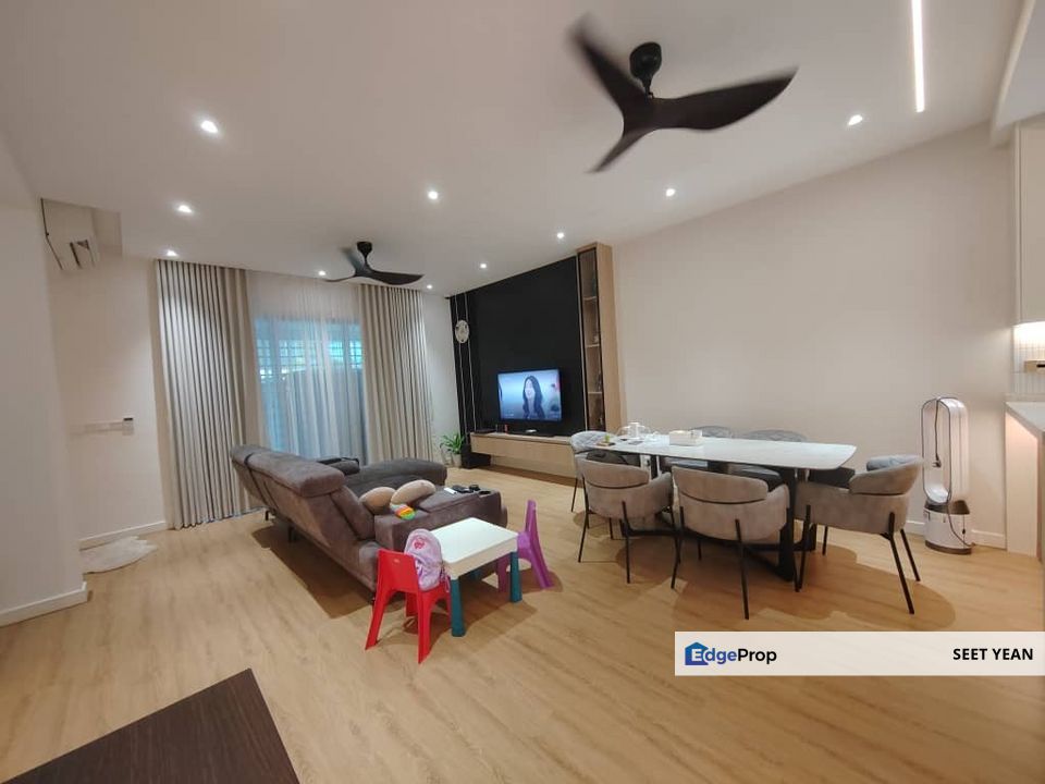 Garland 2 Kota Emerald Rawang , Selangor, Rawang