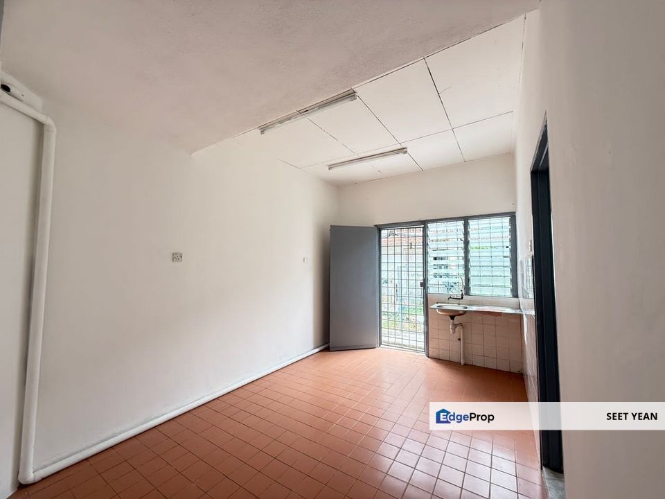 Single Storey Taman Velox Rawang , Selangor, Rawang