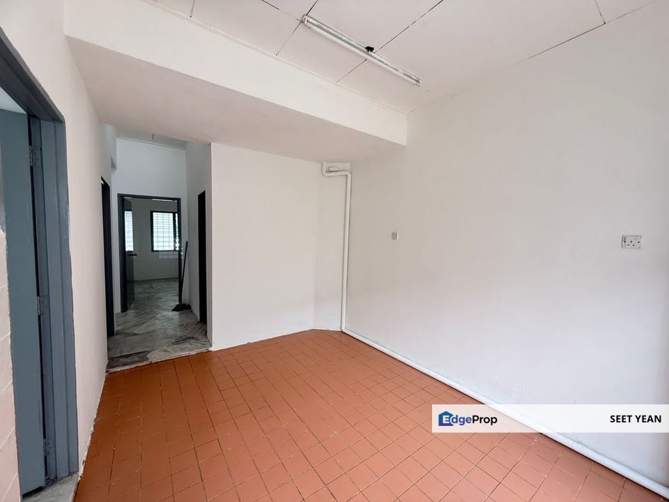 Single Storey Taman Velox Rawang , Selangor, Rawang