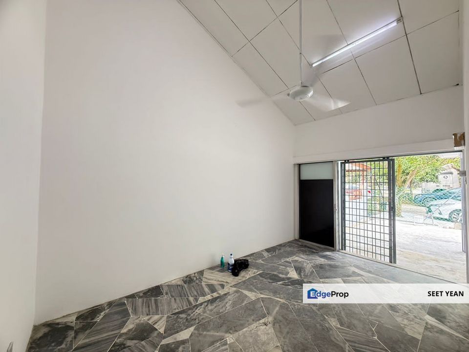 Single Storey Taman Velox Rawang , Selangor, Rawang