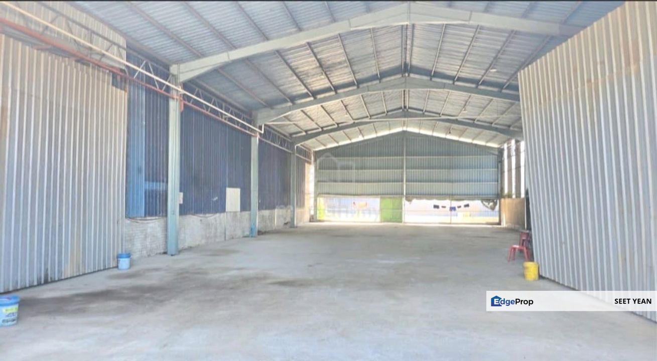 Sungai Bakau Rawang Warehouse , Selangor, Rawang