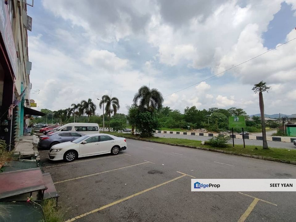 3sty Shoplot Bukit Rawang Jaya , Selangor, Gombak