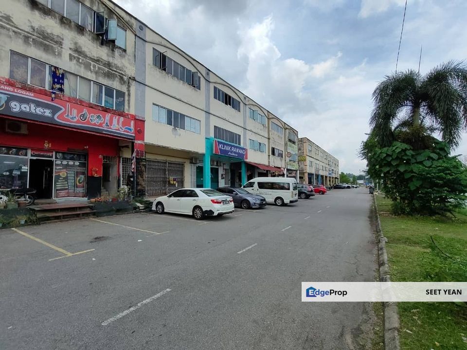 3sty Shoplot Bukit Rawang Jaya , Selangor, Gombak