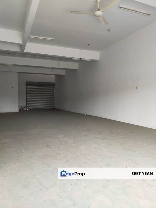 3sty Shoplot Bukit Rawang Jaya , Selangor, Gombak