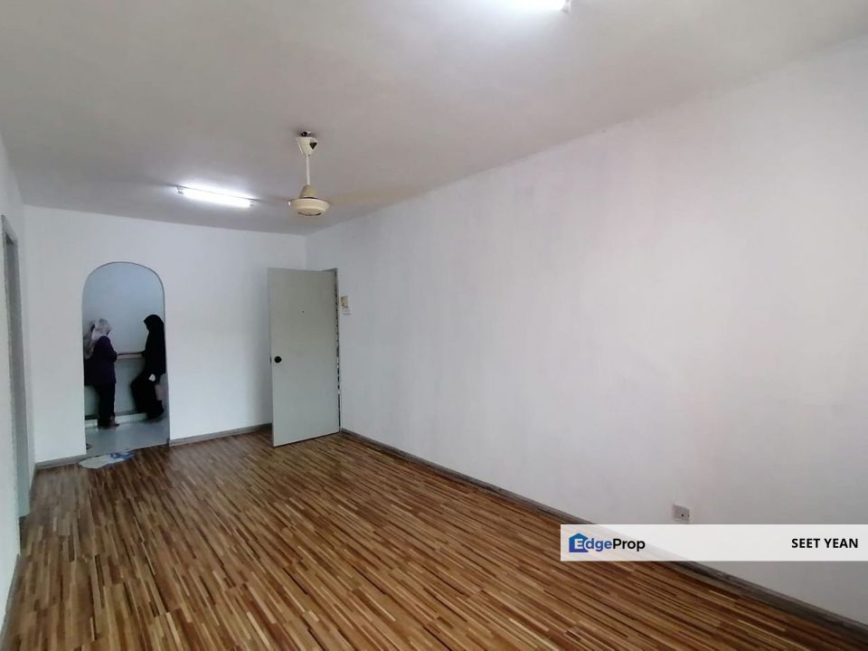  Apartment Anggerik Taman Bunga Raya  Bukit Beruntung Rawang , Selangor, Rawang