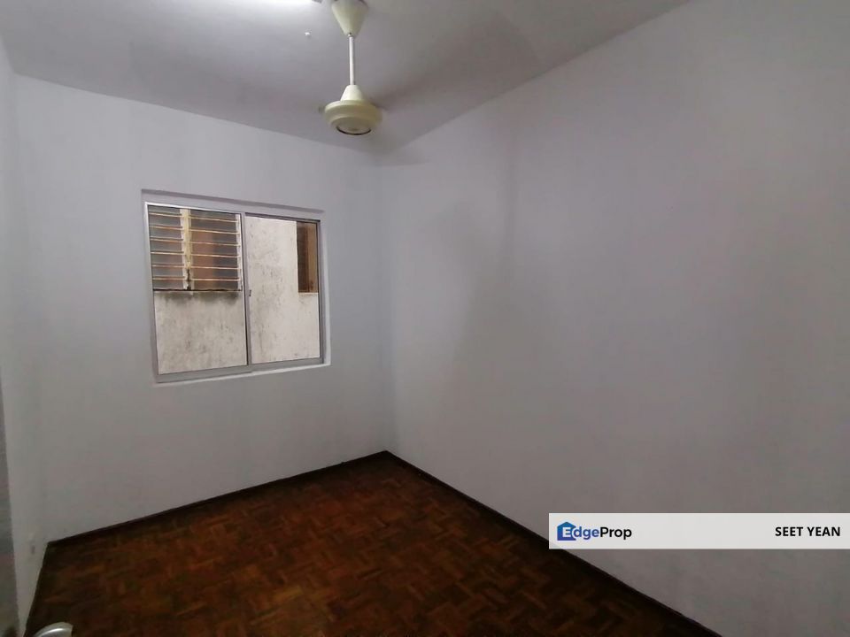  Apartment Anggerik Taman Bunga Raya  Bukit Beruntung Rawang , Selangor, Rawang