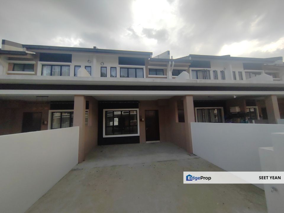 2 Storey Terrace Amber Bukit Sentosa Rawang New House , Selangor, Rawang