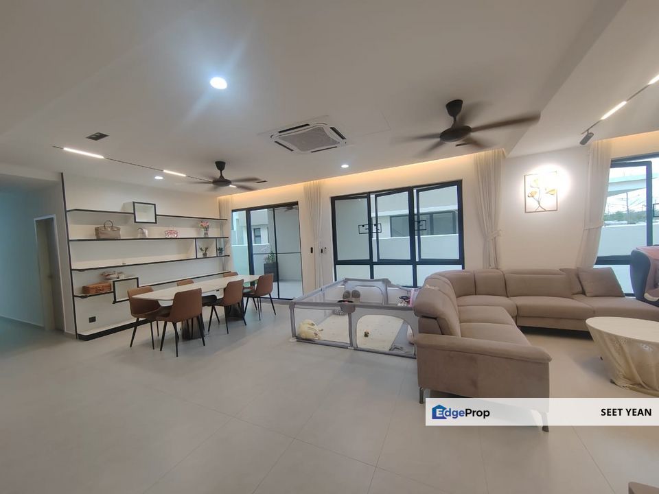 Semi D Mallow Kota Emerald Rawang Renovation Unit For Rent , Selangor, Rawang