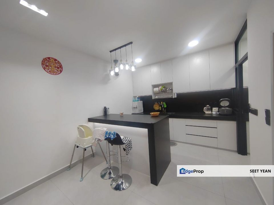 Semi D Mallow Kota Emerald Rawang Renovation Unit For Rent , Selangor, Rawang