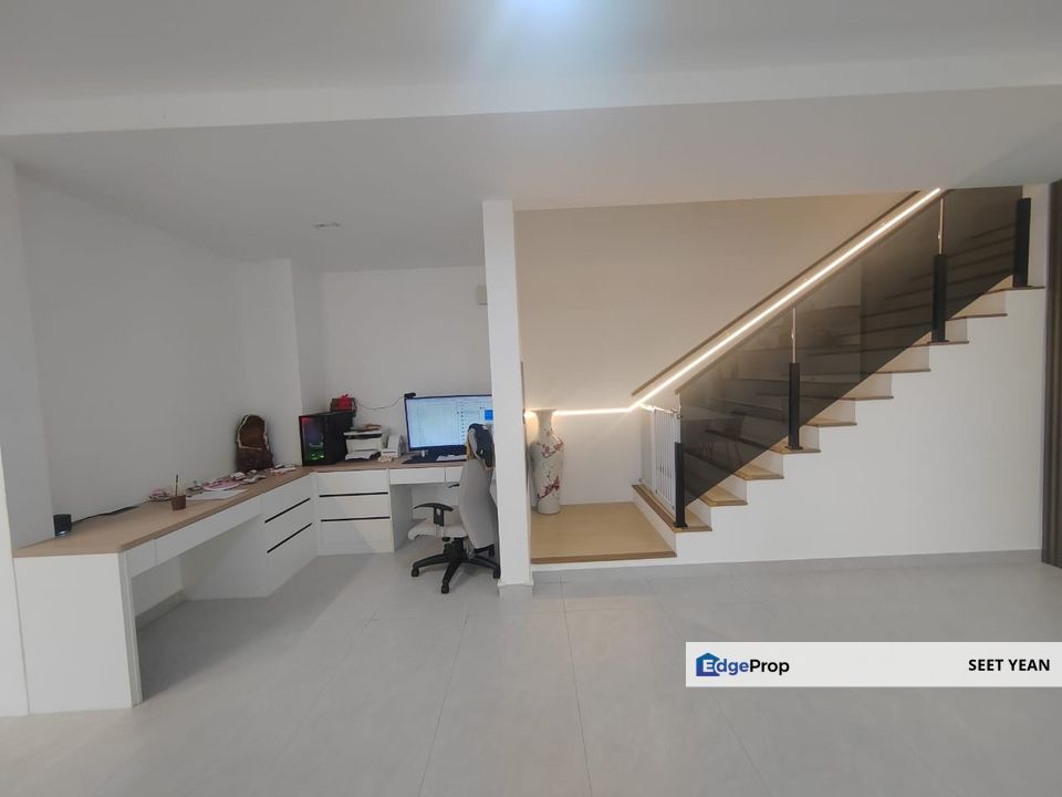 Semi D Mallow Kota Emerald Rawang Renovation Unit For Rent , Selangor, Rawang