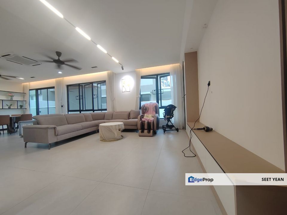 Semi D Mallow Kota Emerald Rawang Renovation Unit For Rent , Selangor, Rawang