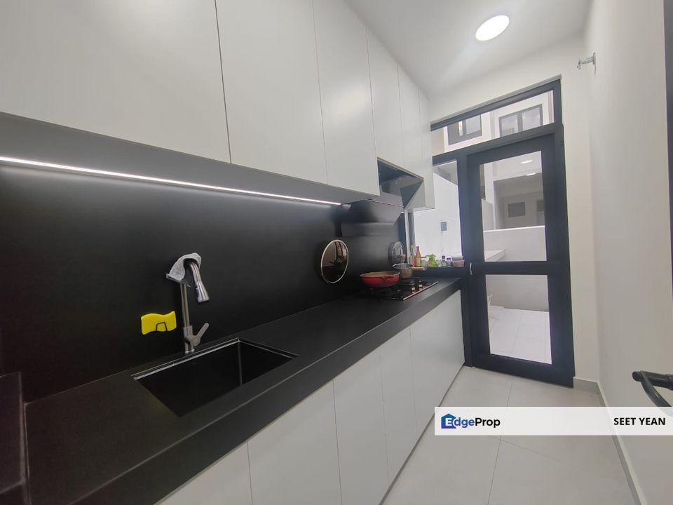 Semi D Mallow Kota Emerald Rawang Renovation Unit For Rent , Selangor, Rawang