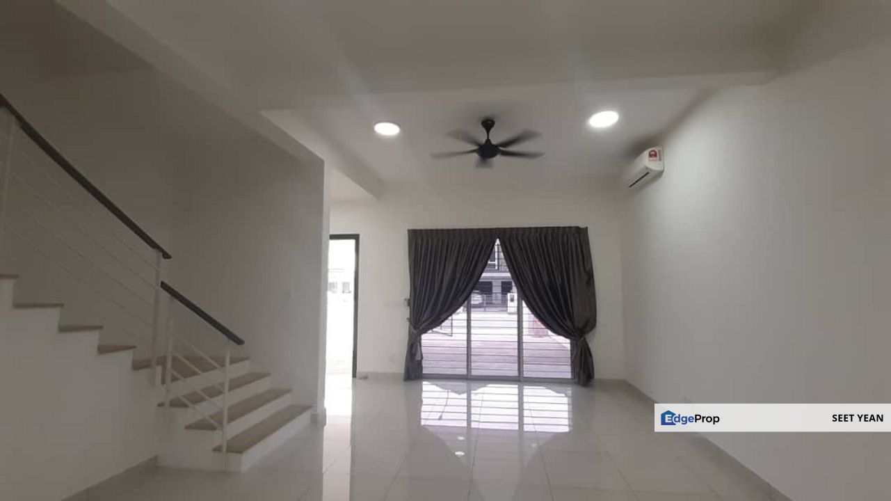 Agalia Gamuda Gardens Rawang For Rent partially Furnished , Selangor, Rawang