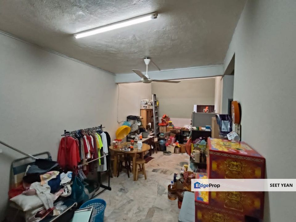 1sr Storey Taman Bukit Rawang Jaya Renovation unit For Sale , Selangor, Rawang