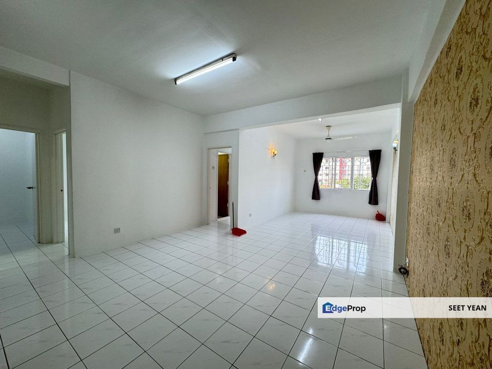 Good Condition Rawang Putra Apartment For Rent , Selangor, Rawang