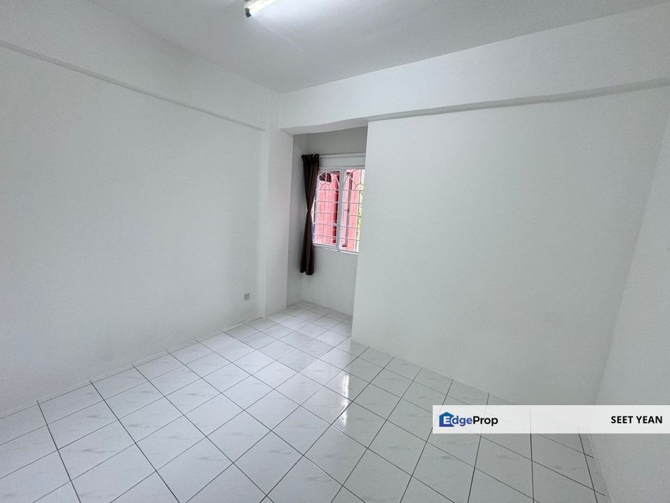 Good Condition Rawang Putra Apartment For Rent , Selangor, Rawang