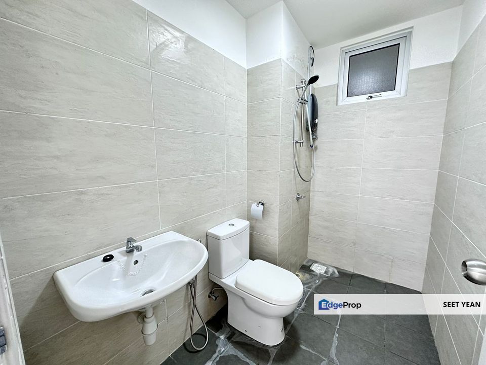 Partially Furnished Perdana Park Apartment For Rent , Selangor, Rawang