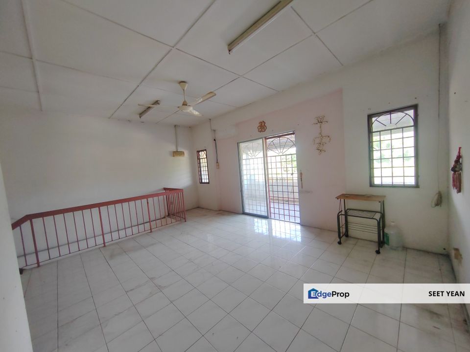 1sty Floor Rawang Putra Town House For Sale , Selangor, Rawang