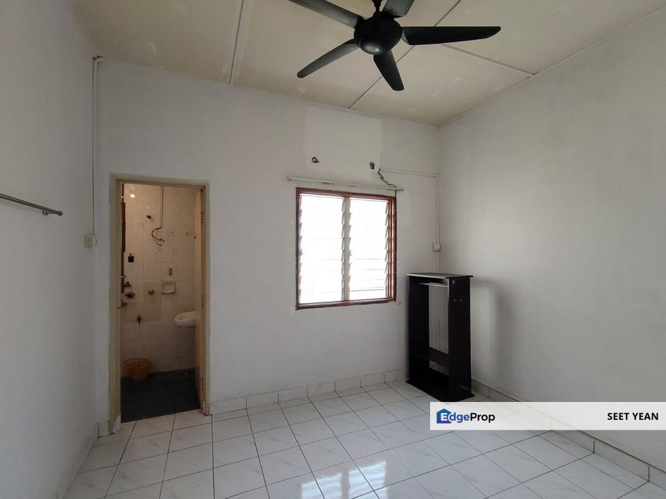 Good Condition 2 Storey House Rawang perdana 2 Endlot For Rent , Selangor, Rawang
