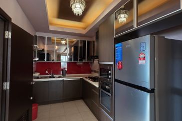 Desa ParkCity (Nadia Parkfront Condominium)