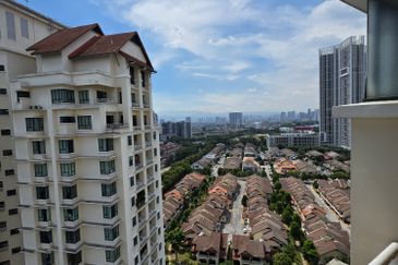 Desa ParkCity (Nadia Parkfront Condominium)