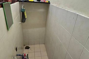 Taman Tasik Semenyih (Lake Residence)