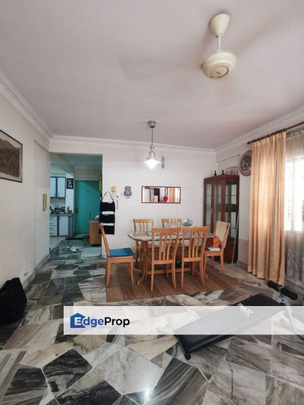 LOW LEVEL | PARTIALLY FURNISHED | Kenaria Condominium Kajang, Selangor, Kajang