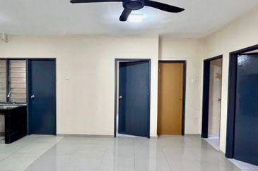 Cempaka Apartment (Taman Bunga Raya)