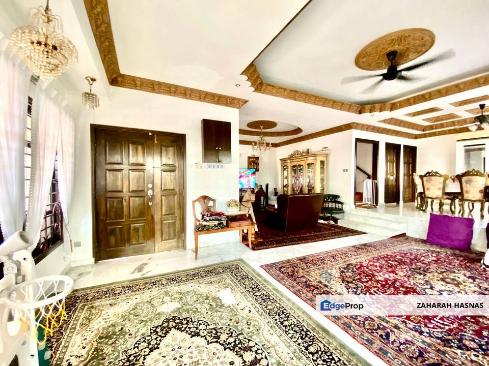 Taman Seri Ampang 2.5 Storey Semi-D FACING OPEN RENOVATED For Sale, Selangor, Ampang