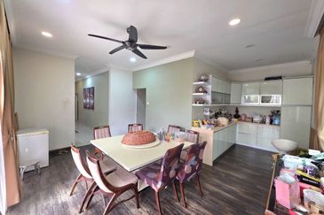 Desa Pinggiran Putra