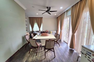 Desa Pinggiran Putra