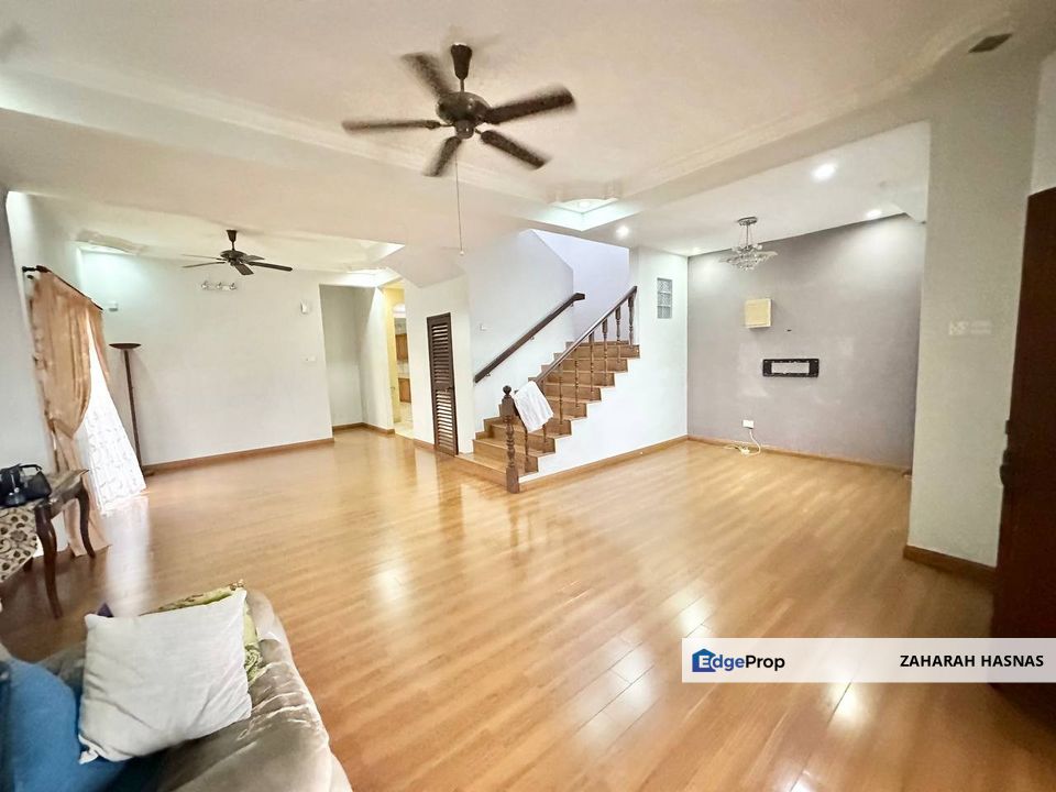 Taman Puncak Utama Kajang Double Storey SEMI-D RENOVATED For Sale, Selangor, Kajang