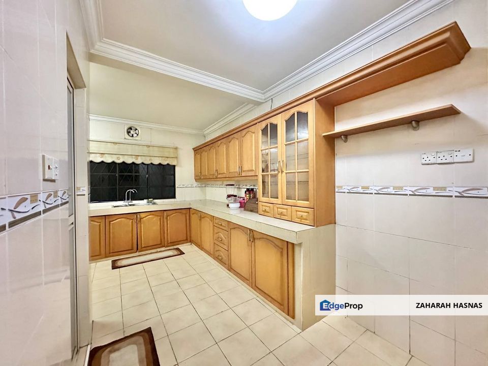 Taman Puncak Utama Kajang Double Storey SEMI-D RENOVATED For Sale, Selangor, Kajang