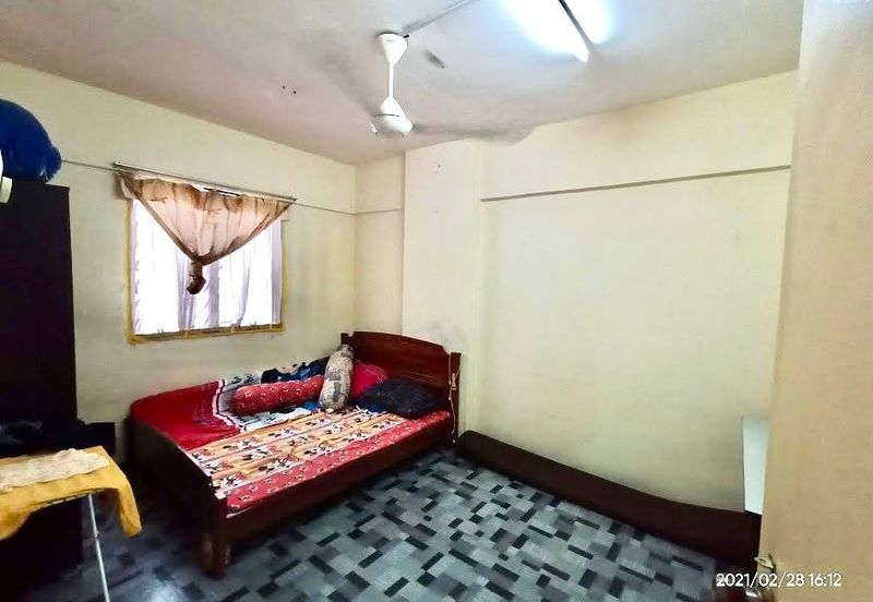 Aman Putra Apartment