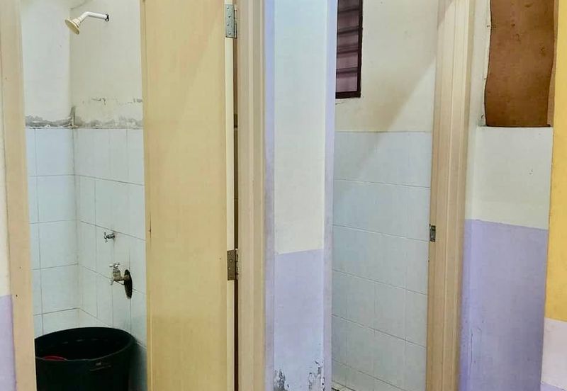 Aman Putra Apartment