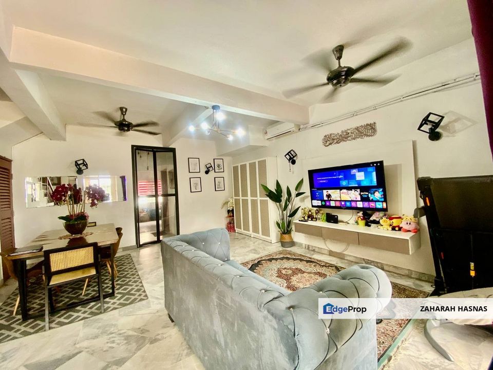 Taman Sri Kenari Kajang CHEAPEST Double Storey Full Extended Kitchen| FACING OPEN, Selangor, Kajang