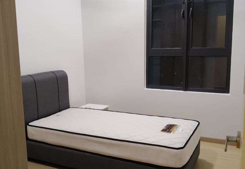 Gravit8 @ Klang South