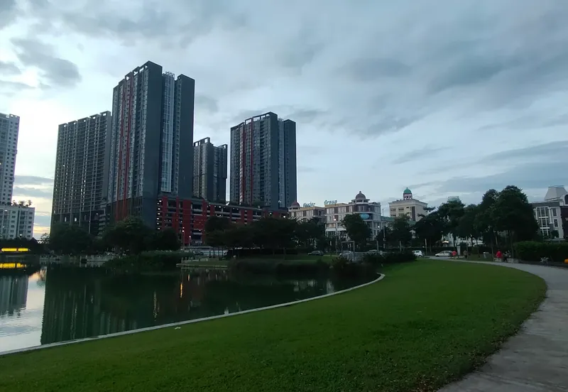 Gravit8 @ Klang South