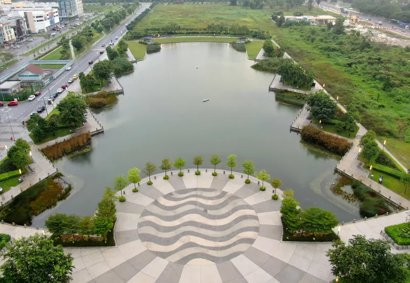 Gravit8 @ Klang South